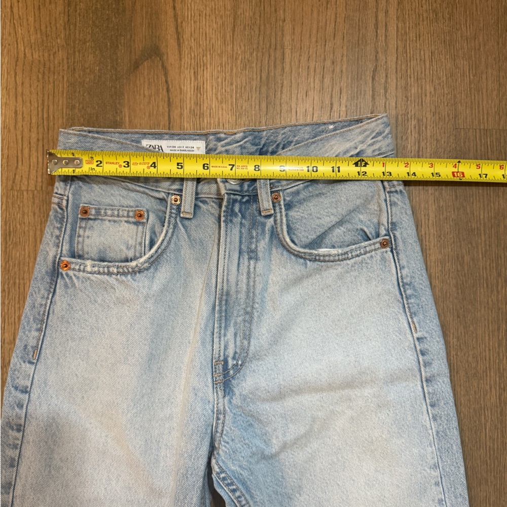 Zara Jeans-Light Wash-Distressed Hem-Size 2 - Picture 7 of 8